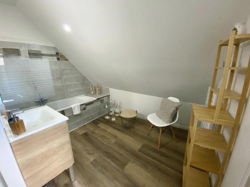 Comfortable Air-Conditioned T3 In The Heart Of Amboise With Parking Space Exterior foto